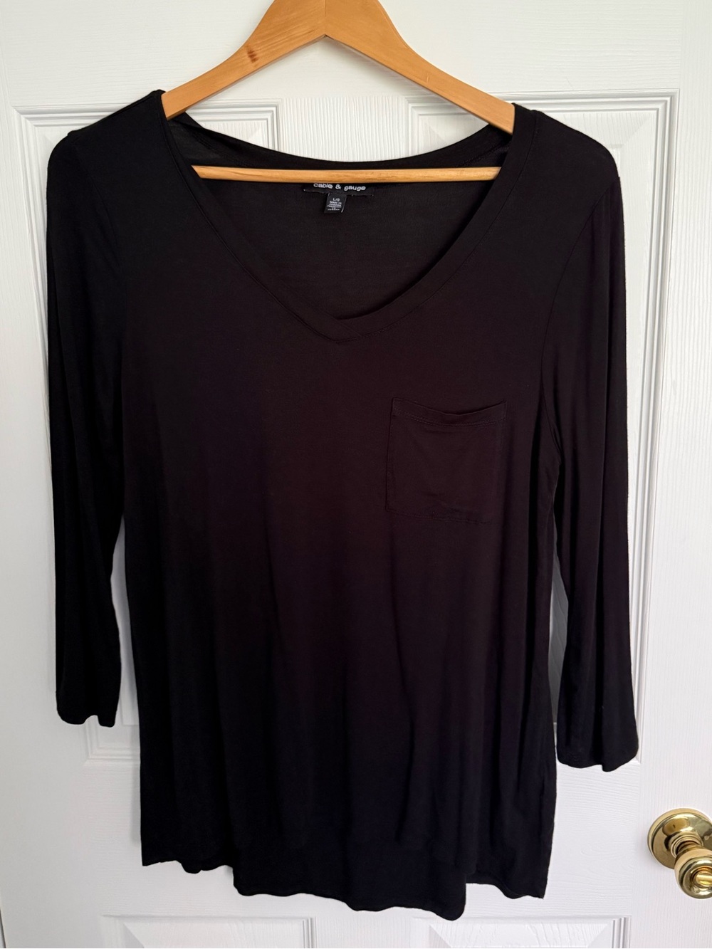 Cable & Gauge Black V-Neck Long Sleeve Pocket Tee